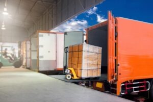 ventajas de externalizar la función logística